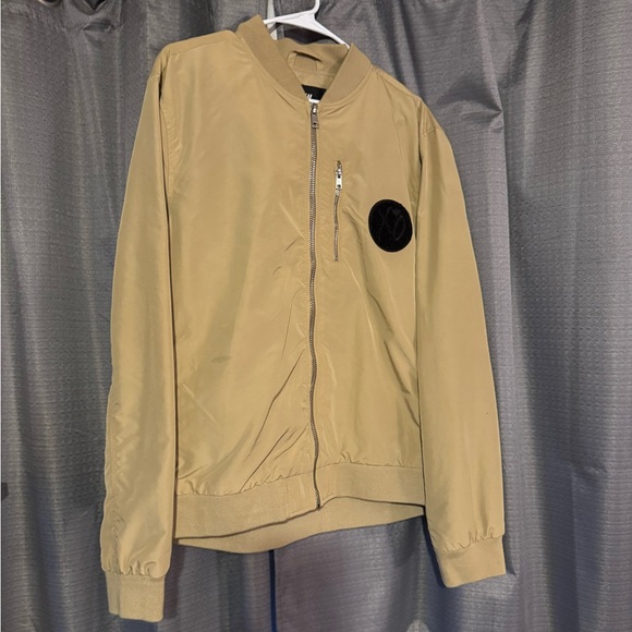NWOT H&M The Weekend XO bomber - Picture 1 of 3